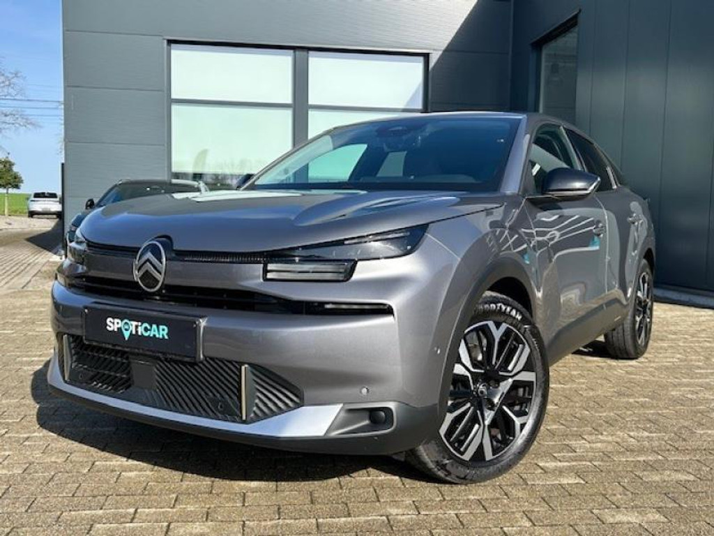 52004884