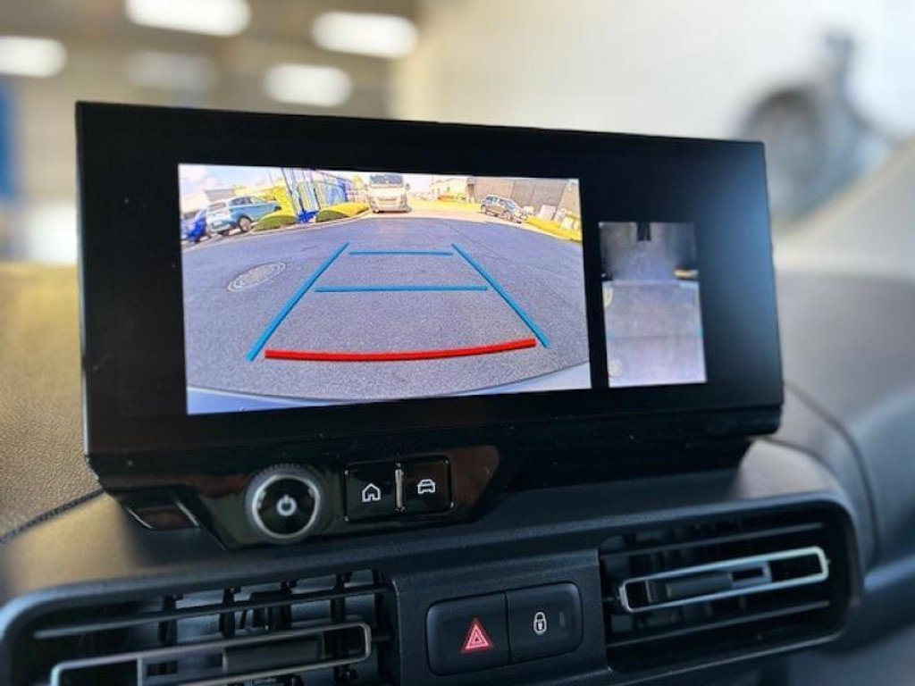 54985905-1.jpg