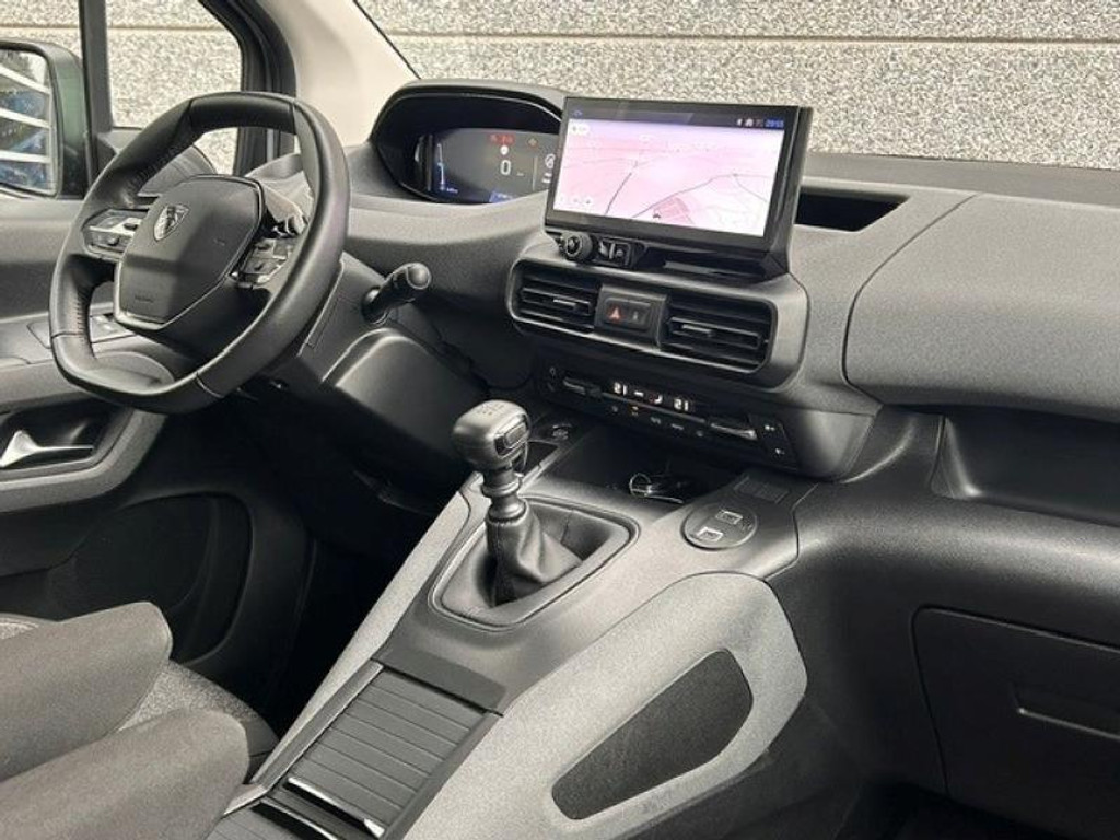 56675297-1.jpg